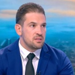 Стотици хиляди на воден режим. Кой носи отговорност за кризата в два от областните градове?