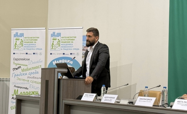 Зала Славейков в Община Стара Загора бе пълна с будни