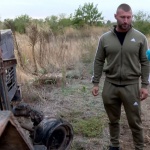 Герой за цяло село: Мъж пресича пожар с трактора си, за да спаси първите къщи на Крива бара