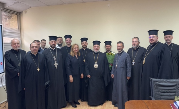 Негово Високопреосвещенство Старозагорският митрополит Киприан стана доктор на Великотърновския университет