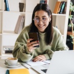 Нов телефон или смартчасовник? Защо да избираме, когато можем да имаме и двете!