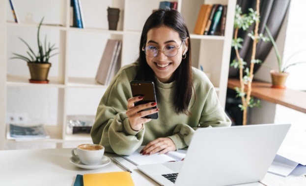 Нов телефон или смартчасовник? Защо да избираме, когато можем да имаме и двете!