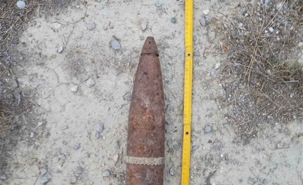 Военнослужещи от Сухопътните войски унищожиха невзривен боеприпас, открит в област Шумен