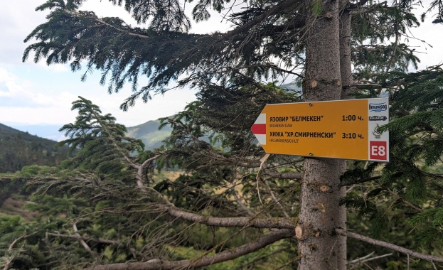 Европейският маршрут Е8 вече е с обновена маркировка между Боровец и Аврамово