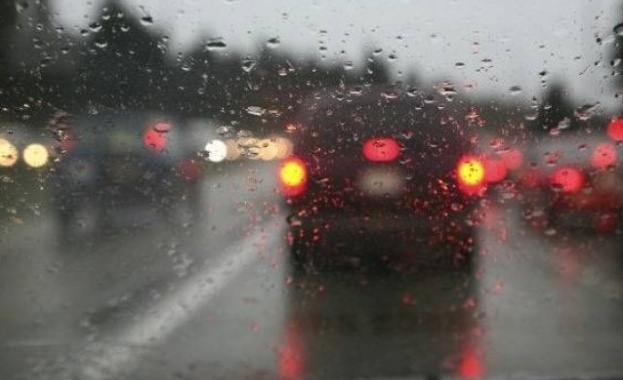 И днес времето ще се задържи облачно и на много