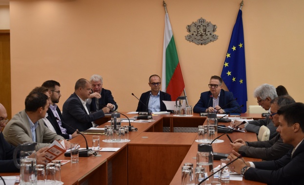 В МИИ се проведе заседание на работна група към Координационния съвет за подготовка на България за членство в еврозоната