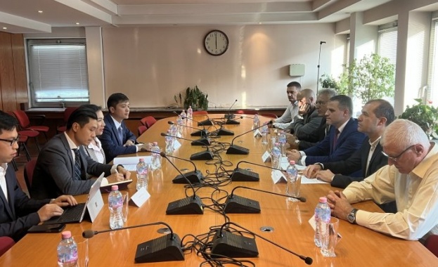 БСП - ОЛ се срещна с делегация на Виетнамската комунистическа партия