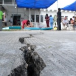 60 са вече жертвите на мощното земетресение във Филипините