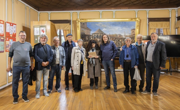 Българска художничка с две награди от биеналето на карикатурата в Пловдив