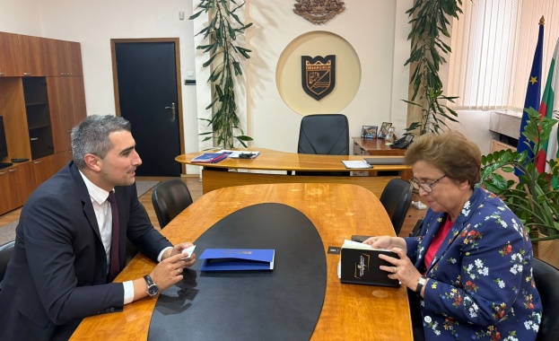 Зам.-министър Янкова: Над 6000 души в област Пазарджик ще живеят в обновени и енергийно ефективни блокове