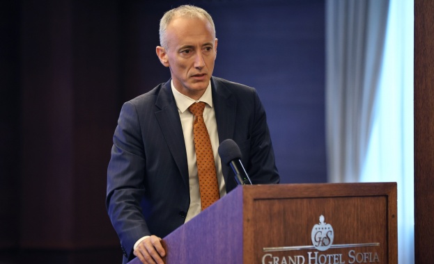 Mинистър Красимир Вълчев: Стартира програма "Домино 2" за развитие и надграждане на дуалната система на обучение 