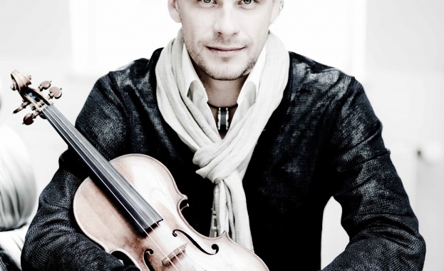 Вижте и чуйте историята: Кирил Трусов с цигулката от премиерата на Концерт за цигулка от Чайковски свири в зала „България“