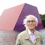 Площад в Париж вече носи името на Кристо и Жан-Клод