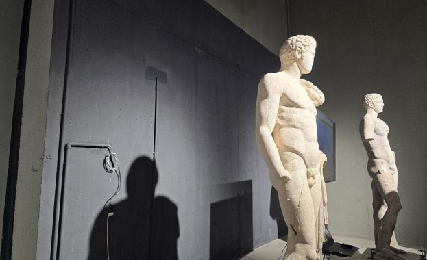 Тайните около втората скулптура от Хераклея Синтика – вероятно военен, починал млад