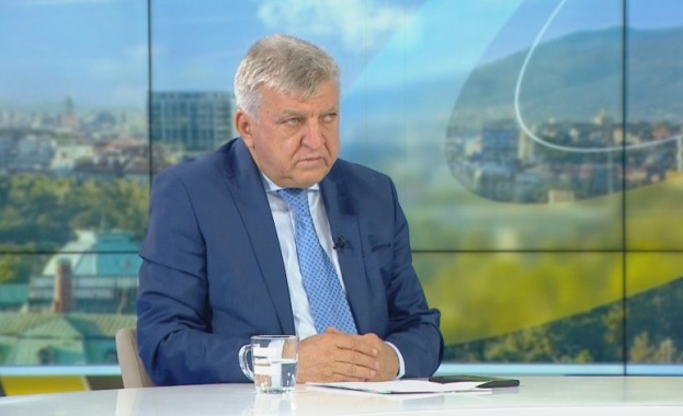 В предаването Още от деня по БНТ Манол Генов каза