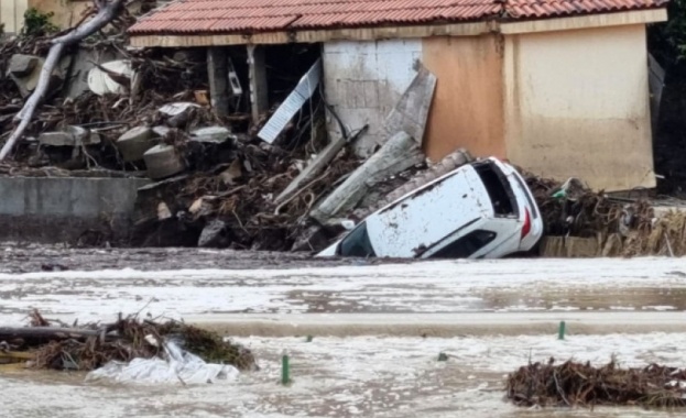 Равносметката след потопа с четири жертви. Какви са причините – проливните дъждове или незаконните строежи?