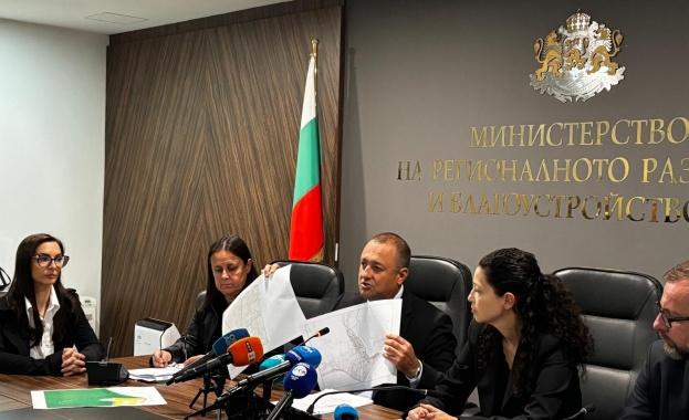 Министър Иванов обяви съществени пропуски за строежите в КК “Елените”