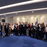 Председателят на НС Наталия Киселова разговаря с  ученици от училища от столичния район „Изгрев“   