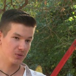 От приемното семейство към университета: Каква подкрепа получават младежите по пътя към самостоятелен живот