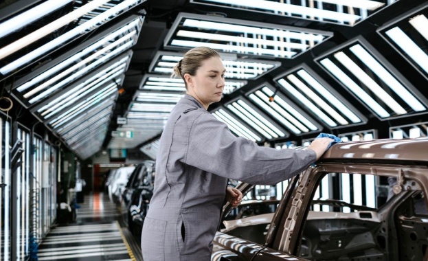 Jaguar Land Rover възобновява производството си след тежка кибератака