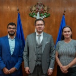 Министър Митов обсъди с представители на „Мета“ мерки за по-голяма онлайн сигурност