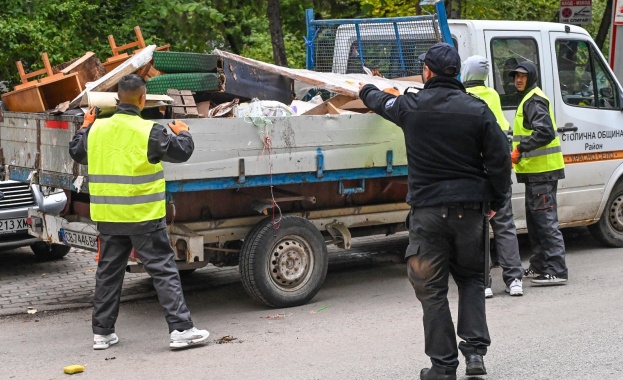 Затворници се включиха в преодоляването на кризата с боклука