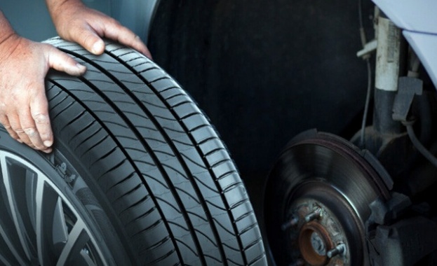 Започва смяната на автомобилни гуми - има ли наплив заради застудяването?