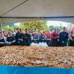 С тиквеник, дълъг 360 м, почерпиха на Празника на тиквата в Севлиево