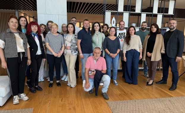 Семейните аптеки Здравето не е безплатна услуга Инициативният комитет от магистър фармацевти