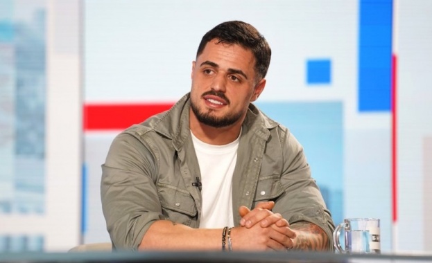 Снощи в предаването Още от деня по БНТ Карлос Насар