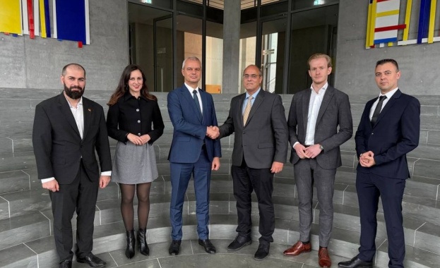 Костадин Костадинов бе на официално посещение в германския парламент където