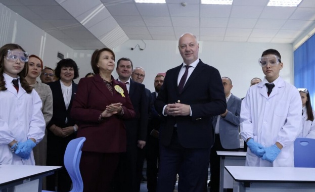 Над 2200 STEM центъра се изграждат в момента в страната