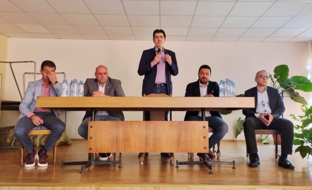 Инвестициите и в хора и в материална база в транспортните