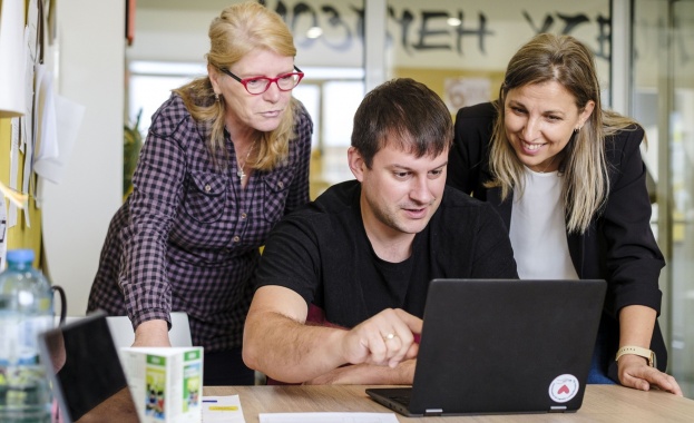 Анкетите са свободно достъпни и обхващат основните области залегнали в