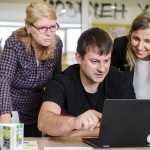 Създадоха първия у нас инструмент за самооценка на дигиталните умения за учители и ученици