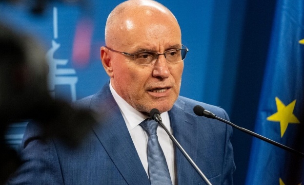 Той е убеден че България има капацитета да се справи