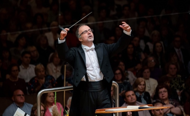 В годината на Йохан Щраус син Плевенската филхармония представя два вълнуващи