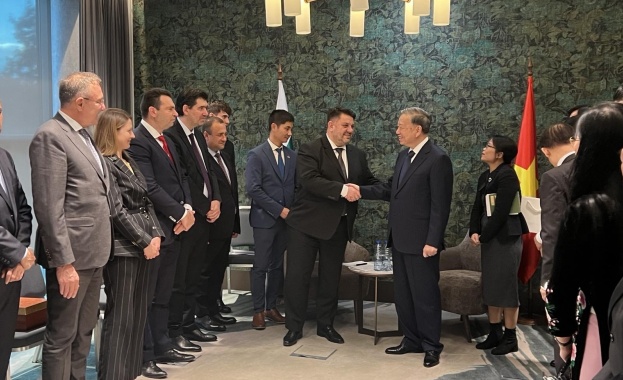 Откриваме нов стратегически етап в отношенията между България и Виетнам