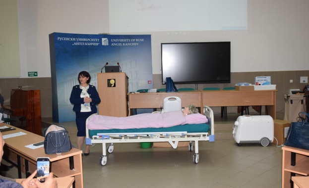 Днес 24 10 2025 г в зала 2 101 на Русенския университет се