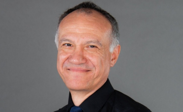 Проф. Аврам Агов: Живеем в епохата на Втора студена война