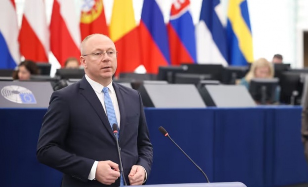 Влизането на България в еврозоната става в изключително лош момент