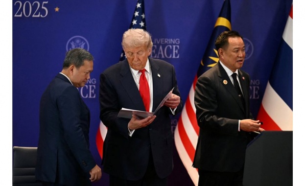 В Малайзия американският президент Доналд Тръмп присъства на подписването на