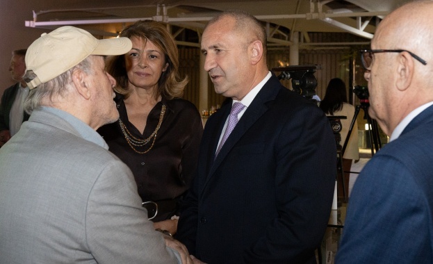 Президентът Румен Радев пристигна на в Кралство Саудитска Арабия придружаван