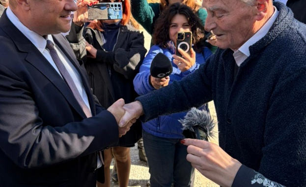 Тук сме днес за да се даде старт на основния