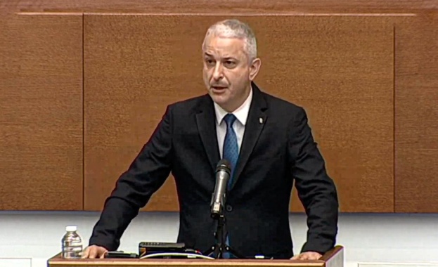 „Възраждане“: Кметът на Велико Търново е нарушил закона с договори за над 54 млн. лв.