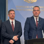 „Възраждане”: Ако „Лукойл” затвори, до дни няма да има горива