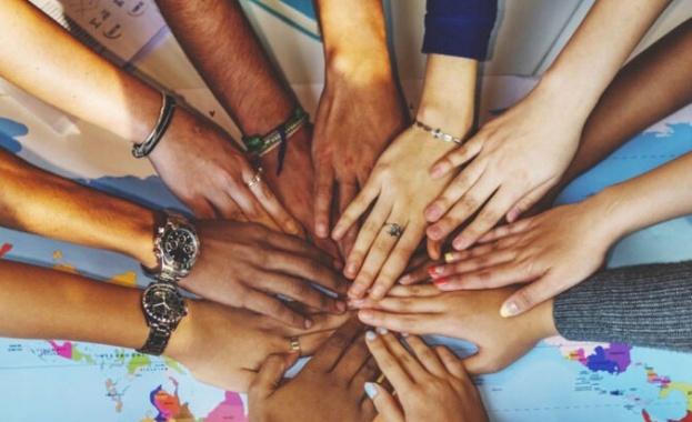 Истинската доброта не се проявява в думи а в действия