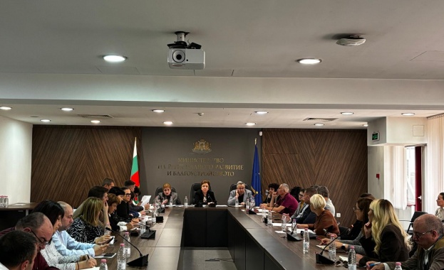 Заместник министърът на регионалното развитие и благоустройството Дора Янкова се срещна