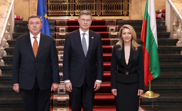 Ще продължим да работим интензивно за да осигурим плавен прозрачен