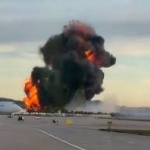 Седем души са загинали, а повече от 10 са ранени при самолетна катастрофа в САЩ